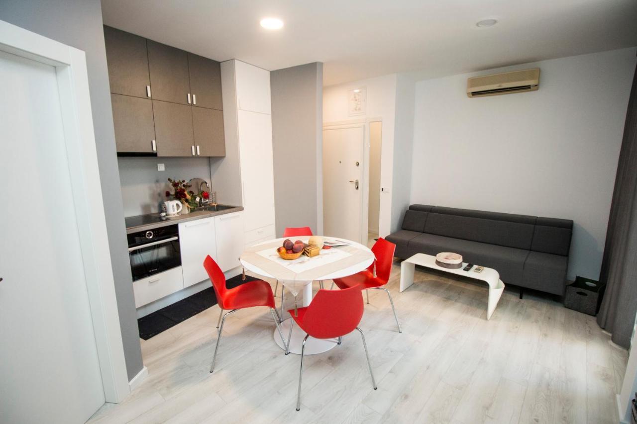 Apartman Gusar -Top Position, Close To The Center And The Beach, Fully Equipped Omiš Eksteriør bilde